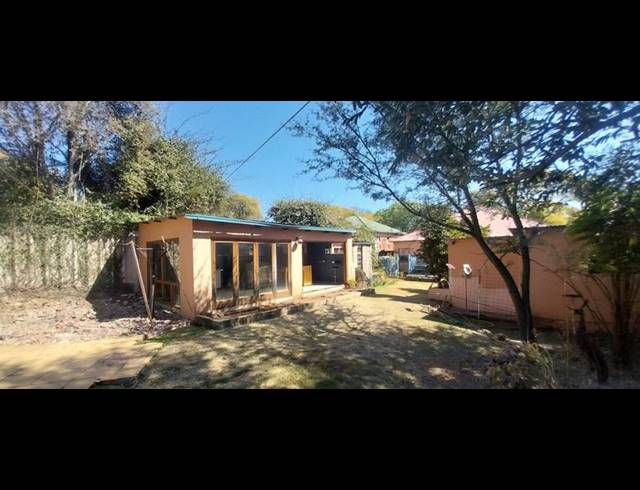 3 BEDROOM HOUSE FOR SALE IN KENSINGTON